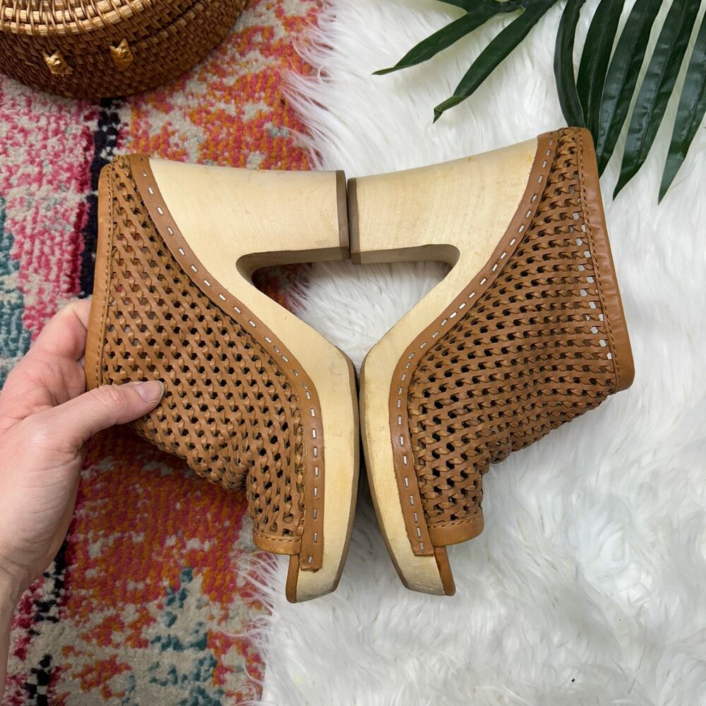 Dolce Vita Brooks Mule Sandal 9 Brown Leather Perforated Chunky Platform Slip On - Picture 6 of 9